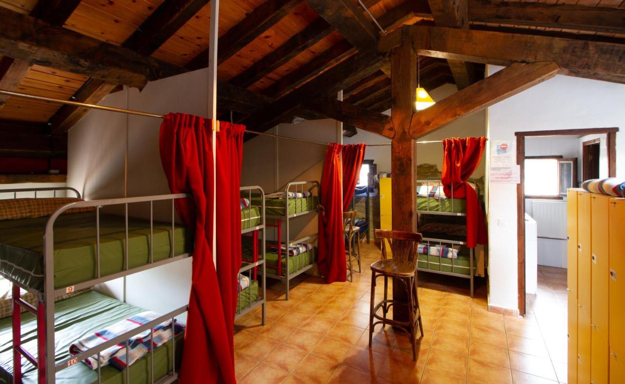 La Pata De Oca Hostal Rural Y Albergue Torres del Rio Luaran gambar